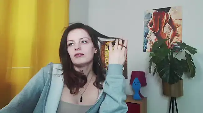 juicyNadine online show from 22, 2, 2025