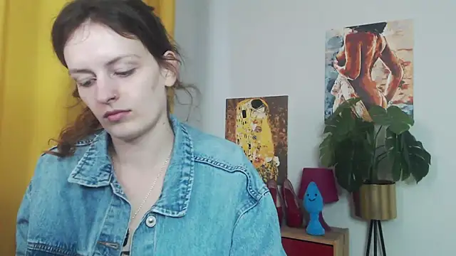 juicyNadine online show from 10, 9, 2025