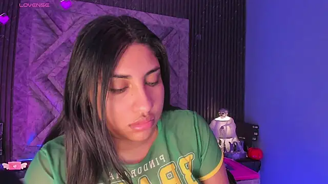 Snapshot of CANDYGABYY chatting on 22, 10, 2025 CANDYGABYY online show from 22, 10, 2025