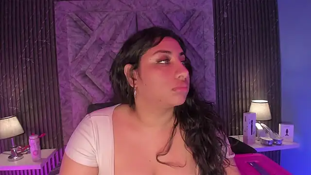 Snapshot of CANDYGABYY chatting on 28, 11, 2025 CANDYGABYY online show from 28, 11, 2025