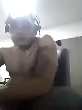 SaucyAffair0 online show from 9, 3, 2025