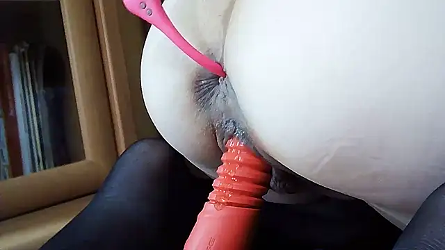 lizzy kissy666 online show from 17, 2, 2025