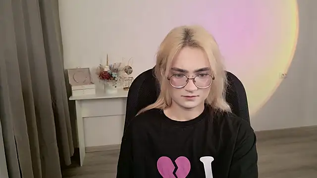 CuteYukiKun online show from 27, 3, 2026