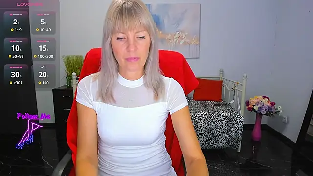 Snapshot of Anita_Tayson chatting on 10, 9, 2025 Anita Tayson online show from 10, 9, 2025