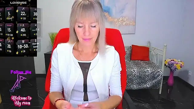 Snapshot of Anita_Tayson chatting on 27, 10, 2025 Anita Tayson online show from 27, 10, 2025