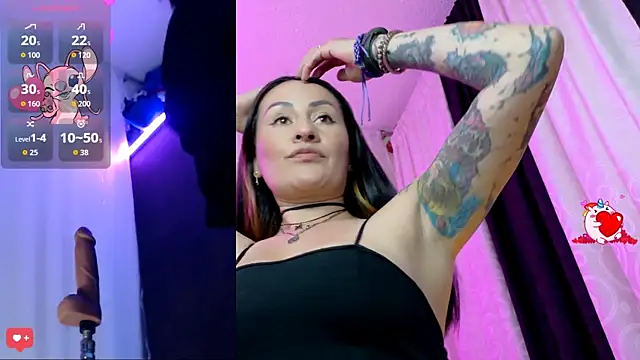 Snapshot of LuisaFernanda170823 chatting on 12, 9, 2025 LuisaFernanda170823 online show from 12, 9, 2025