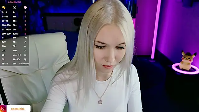 Snapshot of ShhhO_O chatting on 23, 4, 2026 ShhhO O online show from 23, 4, 2026