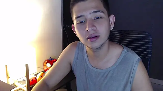 Snapshot of harold_18_ chatting on 4, 3, 2026 harold 18 online show from 4, 3, 2026