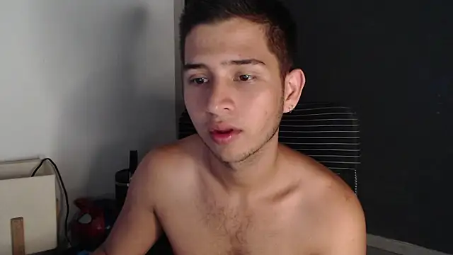 Snapshot of harold_18_ chatting on 1, 4, 2026 harold 18 online show from 1, 4, 2026