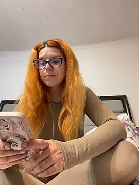 NadiraNoor online show from 6, 12, 2024