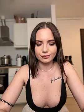 AvaGianna online show from 12, 12, 2024