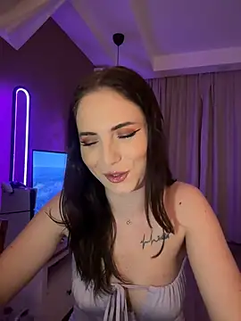 AvaGianna online show from 17, 1, 2025