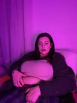 Snapshot of milkyhonybaby chatting on 16, 3, 2025 milkyhonybaby online show from 16, 3, 2025