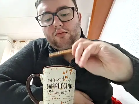 Snapshot of Javier_bear chatting on 15, 2, 2025 Javier bear online show from 15, 2, 2025