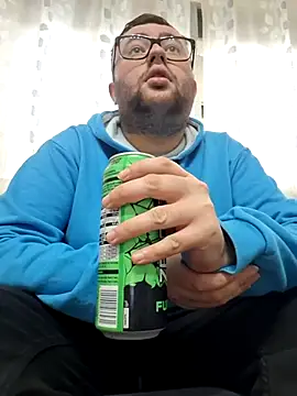 Snapshot of Javier_bear chatting on 20, 11, 2025 Javier bear online show from 20, 11, 2025