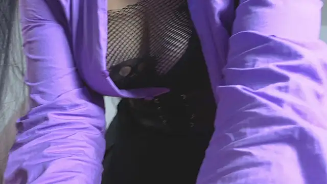 Snapshot of mailin18 chatting on 23, 11, 2025 mailin18 online show from 23, 11, 2025