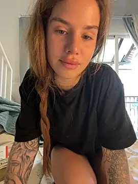 EmiliaCatalina online show from 29, 1, 2025