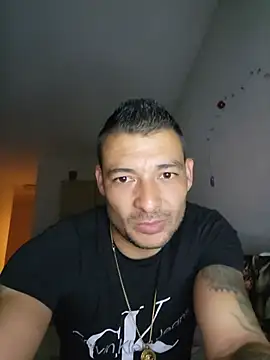 Snapshot of Zoltanioan26 chatting on 23, 5, 2026 Zoltanioan26 online show from 23, 5, 2026