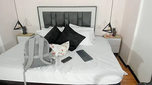 victoria cooper3 online show from 29, 11, 2025