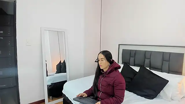 victoria cooper3 online show from 30, 11, 2025