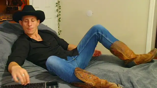 Snapshot of zack_Fisher chatting on 22, 12, 2025 zack Fisher online show from 22, 12, 2025