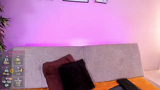 Snapshot of cinnamon_kyla chatting on 23, 12, 2024 cinnamon kyla online show from 23, 12, 2024