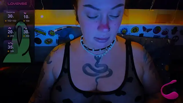 EllieOz online show from 4, 1, 2025