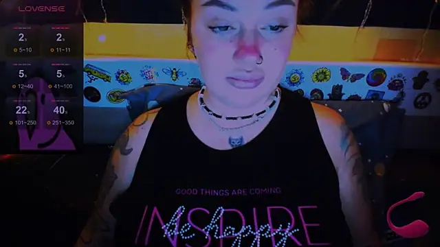 EllieOz online show from 4, 1, 2025