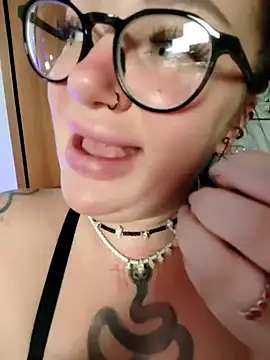 EllieOz online show from 23, 1, 2025