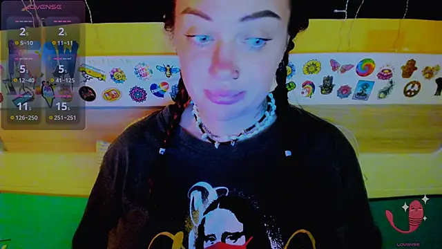 EllieOz online show from 25, 10, 2025