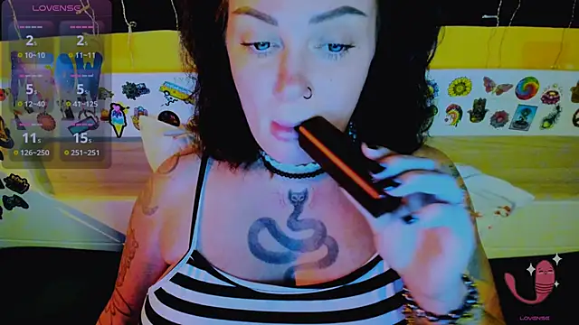 EllieOz online show from 25, 11, 2025