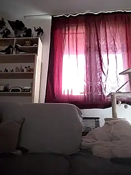 LauraBaby online show from 19, 10, 2025