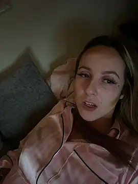 Miss emilee online show from 17, 12, 2024