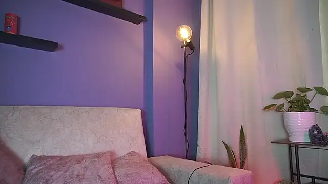 Snapshot of roselinedior chatting on 10, 7, 2026 roselinedior online show from 10, 7, 2026