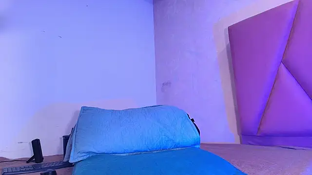 arl chloee online show from 23, 9, 2025