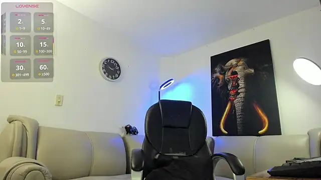 Snapshot of Nicolas_Fellener chatting on 19, 12, 2025 Nicolas Fellener online show from 19, 12, 2025