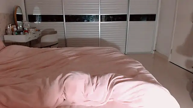 -Lucky Girl online show from 17, 2, 2026