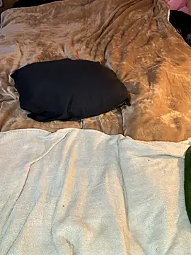 Snapshot of tmona1917 chatting on 21, 11, 2025 tmona1917 online show from 21, 11, 2025