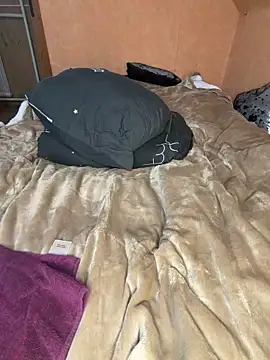 Snapshot of tmona1917 chatting on 3, 12, 2025 tmona1917 online show from 3, 12, 2025