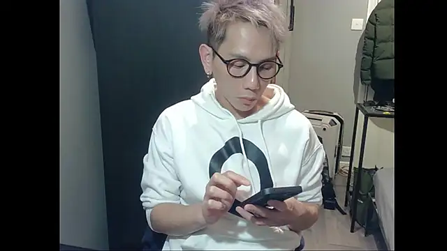 UndreamtM online show from 4, 2, 2026