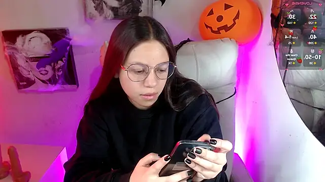 SamanthaRoldaan online show from 5, 11, 2025