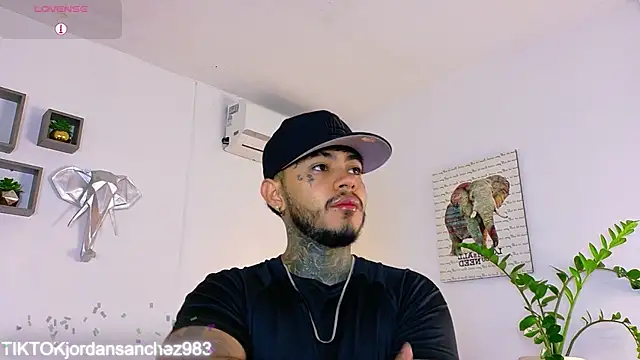 JordanSmiith  online show from 15, 2, 2026