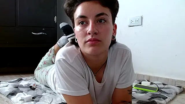 linda 33 online show from 17, 10, 2025