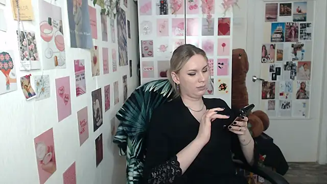 CapriScorpion online show from 3, 3, 2025