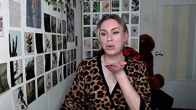 CapriScorpion online show from 16, 9, 2025