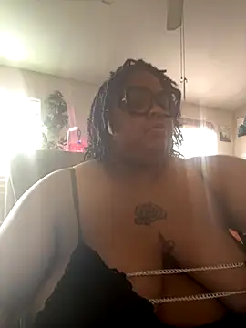 kweenxkarma online show from 25, 9, 2025