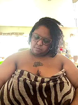 kweenxkarma online show from 6, 10, 2025