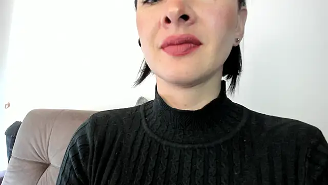 queen fetish online show from 13, 1, 2025