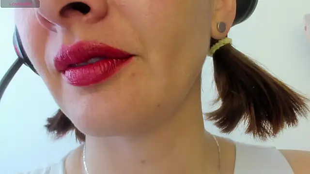 queen fetish online show from 14, 4, 2026