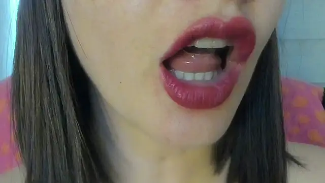 Snapshot of queen_fetish chatting on 3, 7, 2026 queen fetish online show from 3, 7, 2026
